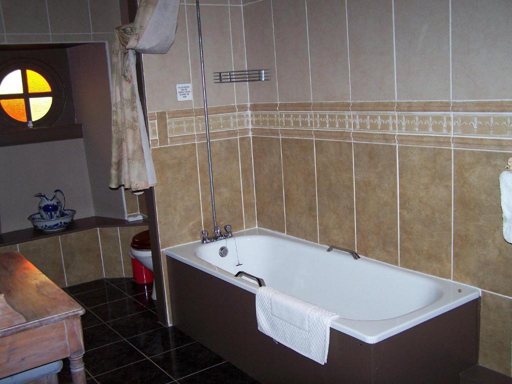לינה וארוחת בוקר Bonnyrigg The Retreat Castle חדר תמונה