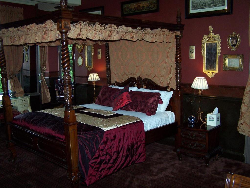 לינה וארוחת בוקר Bonnyrigg The Retreat Castle חדר תמונה