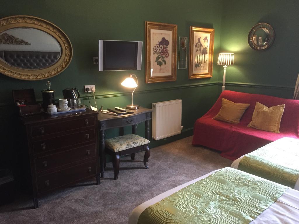 לינה וארוחת בוקר Bonnyrigg The Retreat Castle מראה חיצוני תמונה