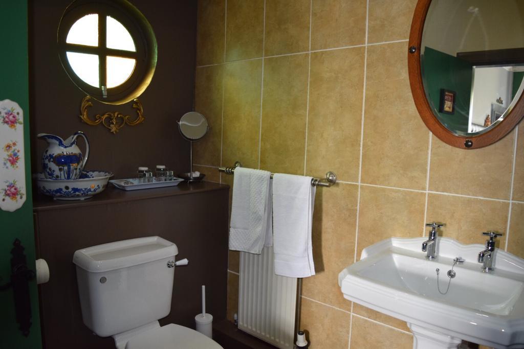 לינה וארוחת בוקר Bonnyrigg The Retreat Castle מראה חיצוני תמונה