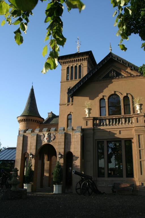 לינה וארוחת בוקר Bonnyrigg The Retreat Castle מראה חיצוני תמונה