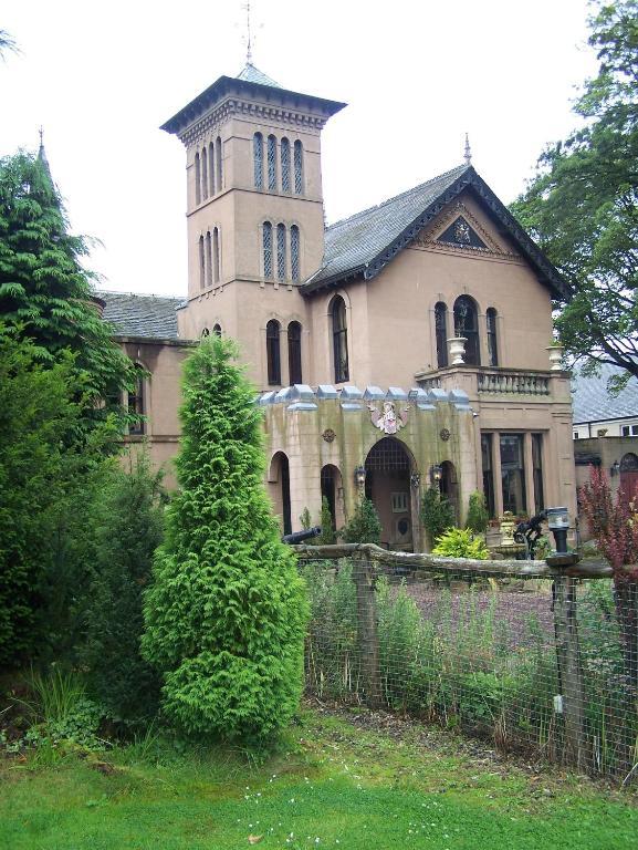 לינה וארוחת בוקר Bonnyrigg The Retreat Castle מראה חיצוני תמונה