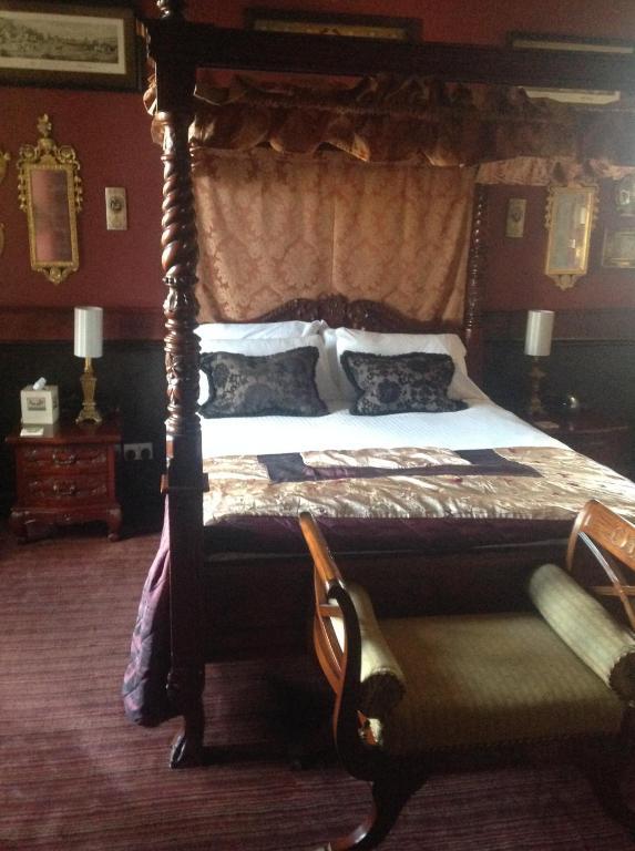 לינה וארוחת בוקר Bonnyrigg The Retreat Castle מראה חיצוני תמונה