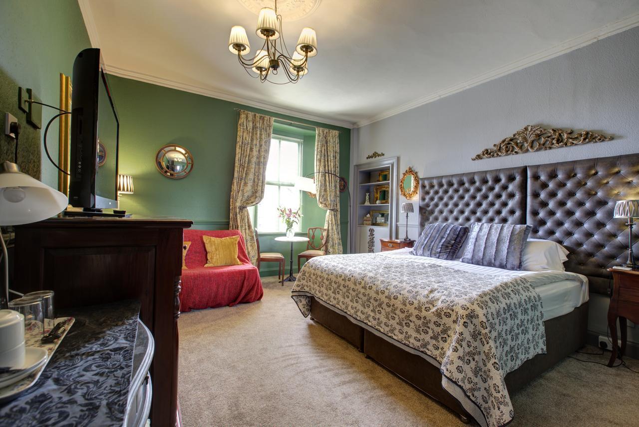 לינה וארוחת בוקר Bonnyrigg The Retreat Castle מראה חיצוני תמונה