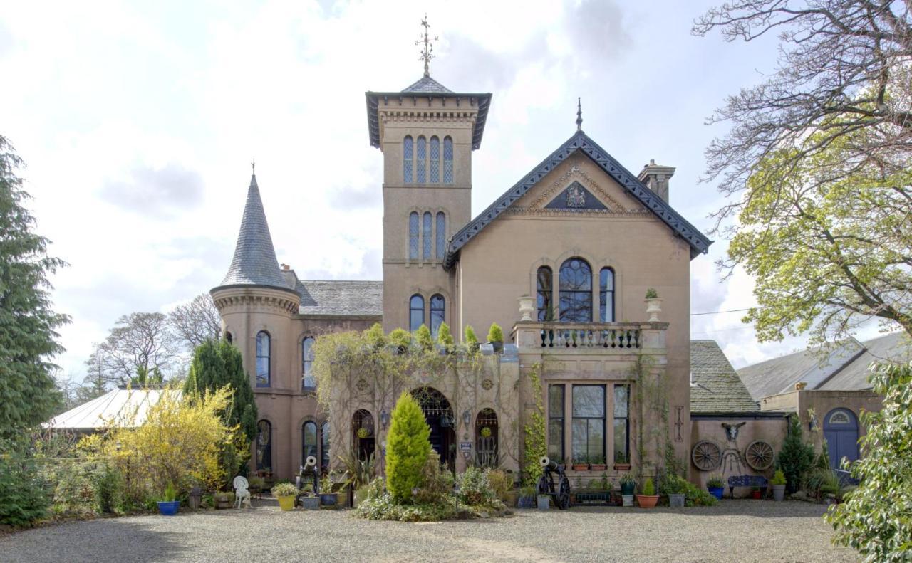 לינה וארוחת בוקר Bonnyrigg The Retreat Castle מראה חיצוני תמונה